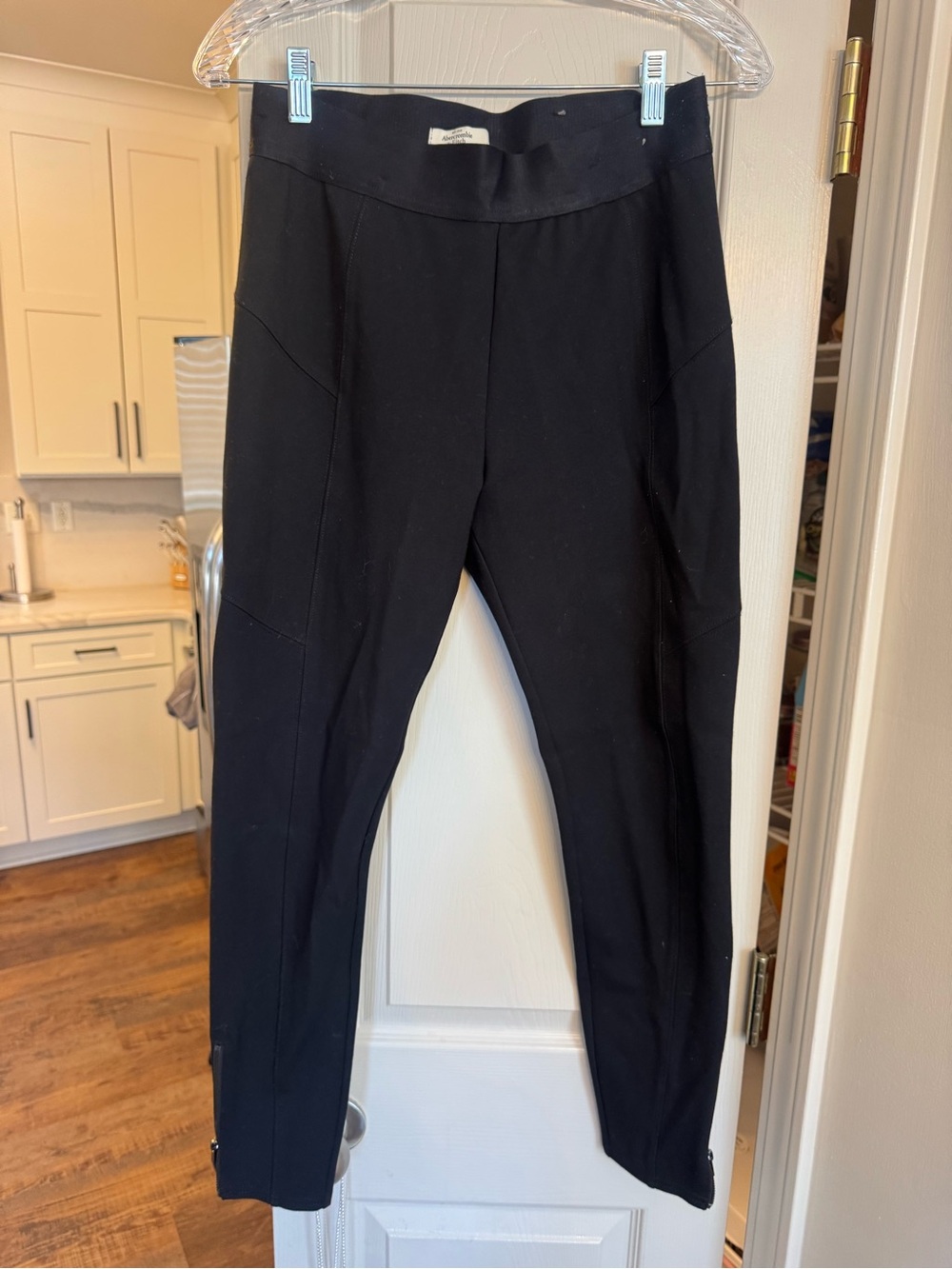 Abercrombie & Fitch Black Slim Ponte Ankle Pants